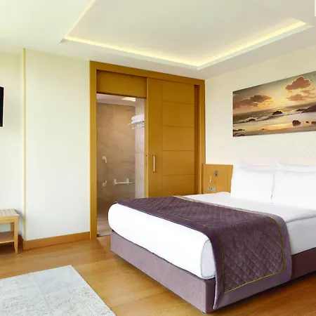 Hotel Ramada By Wyndham Cekirge Thermal &