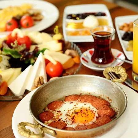 Hotel Ramada By Wyndham Cekirge Thermal & 4*