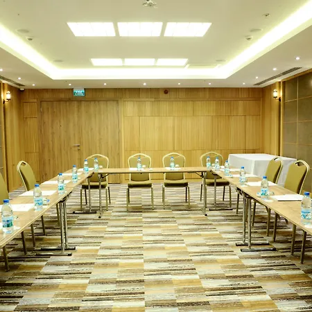 Hotel Ramada By Wyndham Cekirge Thermal &