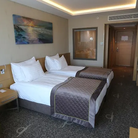 Hotel Ramada By Wyndham Cekirge Thermal & 4*