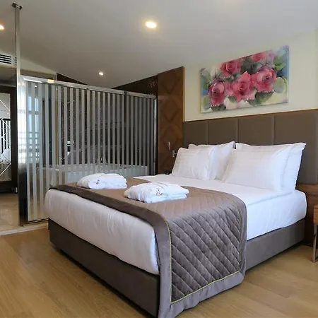 Ramada By Wyndham Cekirge Thermal & Hotel 4*