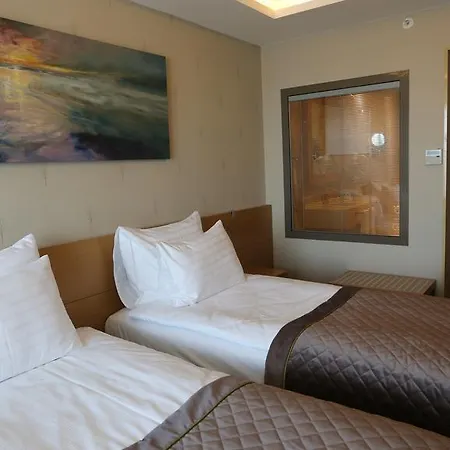 Hotel Ramada By Wyndham Cekirge Thermal & 4*