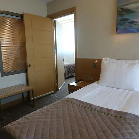 Ramada By Wyndham Cekirge Thermal &