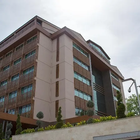 Ramada By Wyndham Cekirge Thermal & Hotel 4*