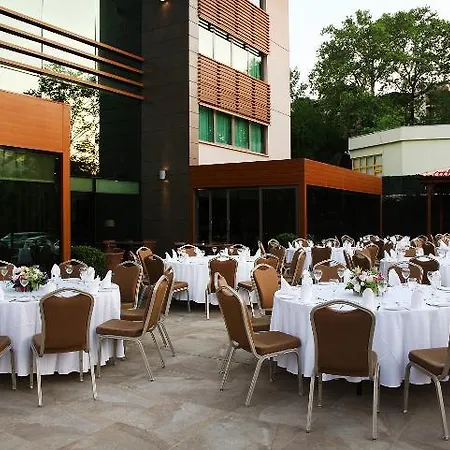 Ramada By Wyndham Cekirge Thermal & Hotel 4*