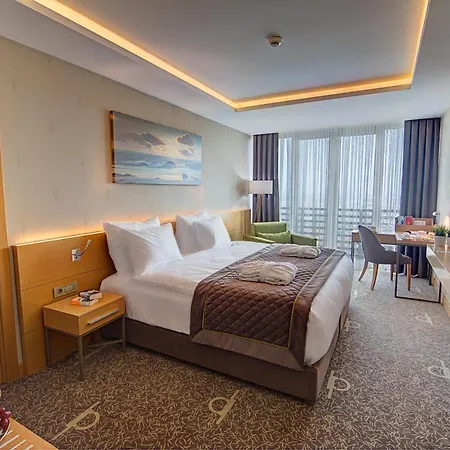 Ramada By Wyndham Cekirge Thermal &